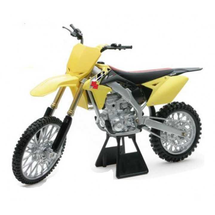 MAQUETTE MOTO CROSS SUZUKI 450 RMZ RCH RACING Team  Ken Roczen 1/12 NEWRAY