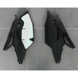 PLAQUES LATÉRALES UFO NOIR SUZUKI RMZ 250 10-17